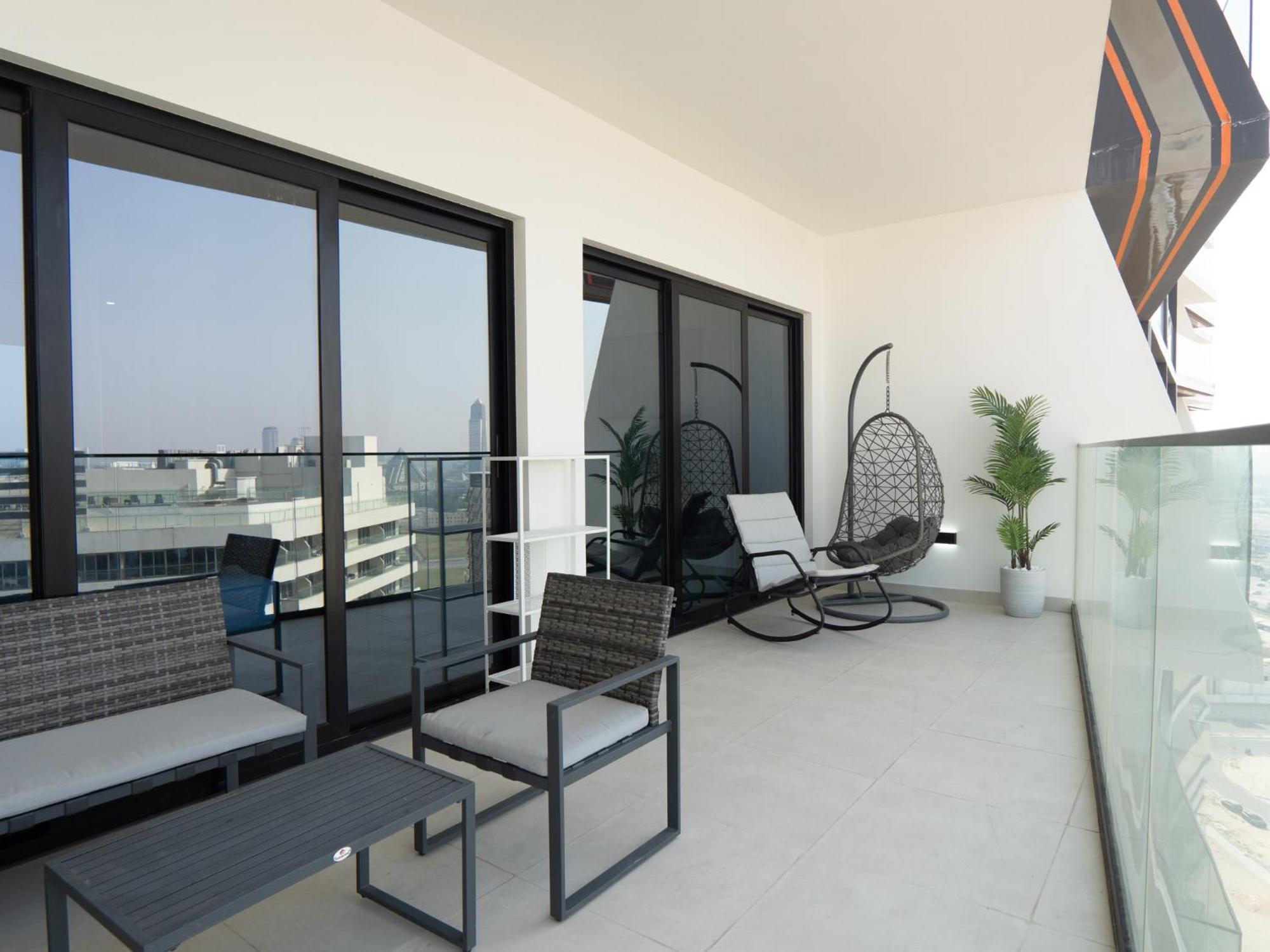 Easygo - Indulge In Luxury Waves Grande 1Br - Shwg-11 Daire Dubai Dış mekan fotoğraf